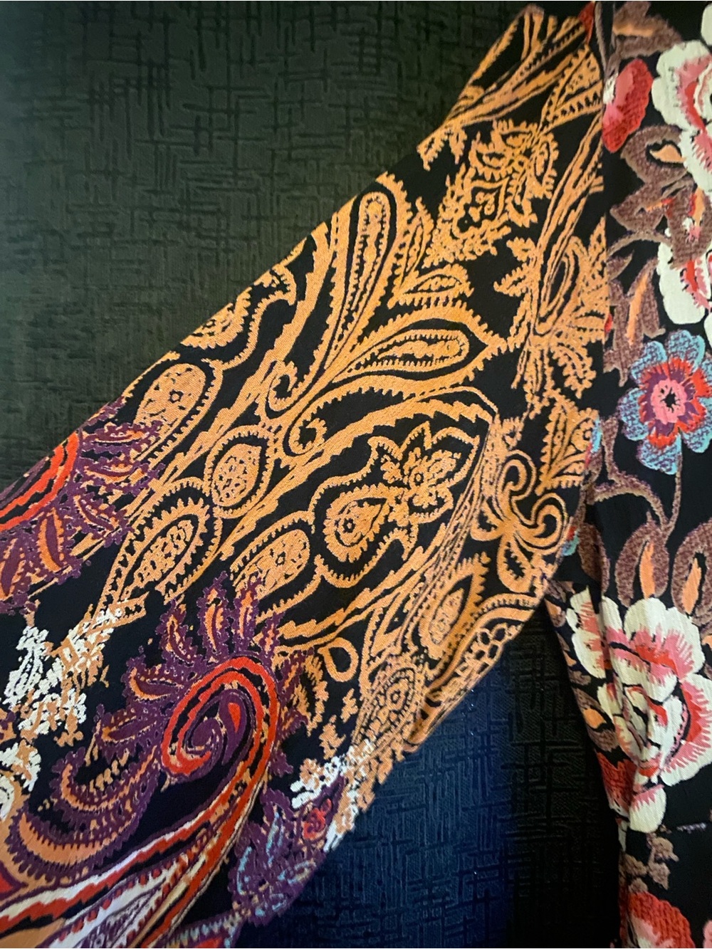 Angie - Floral Paisley Long Sleeve Maxi Duster size medium - Picture 4 of 8